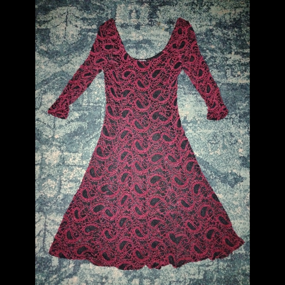 Red Paisley Embroidery Lace A-line Dress with Scoop Neck and 3/4 Sleeves